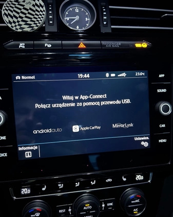 Volkswagen Arteon cena 105000 przebieg: 141000, rok produkcji 2018 z Siechnice małe 254